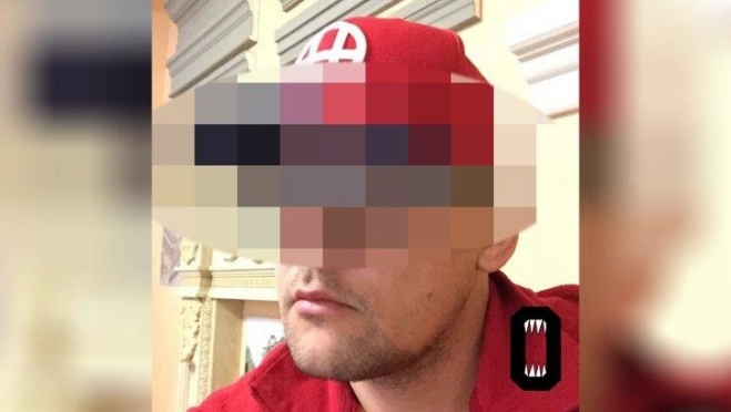 old 122343 Мужчина хотел новое фото и упал в ГУМе со второго этажа