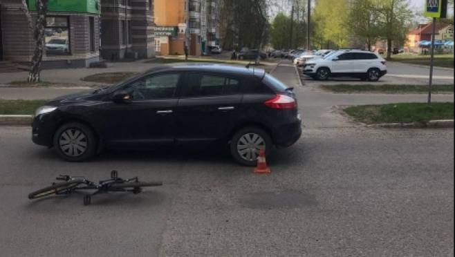old 123711 Водитель не заметил 11-летнего велосипедиста на пешеходном переходе в Саранске