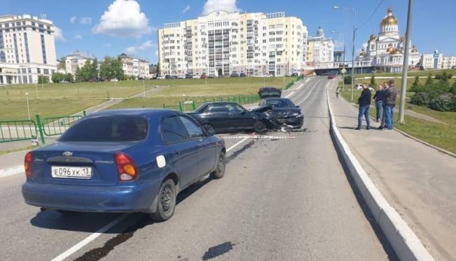 old 124162 В Саранске лихач устроил тройное ДТП