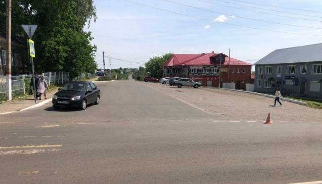old 124346 В Атюрьево водитель ВАЗа отправил велосипедистку в больницу