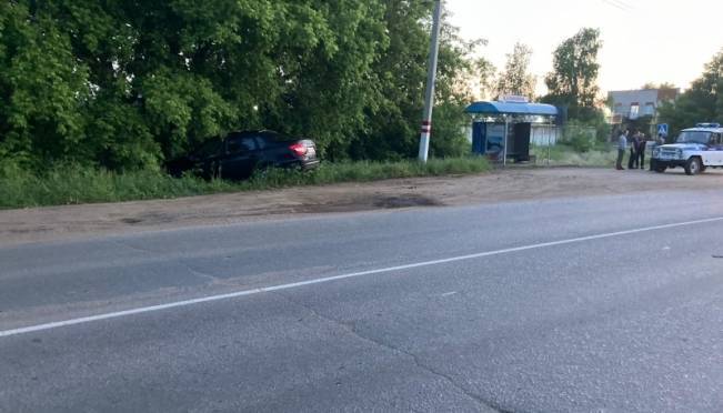 old 124534 В Мордовии водитель влетел в дерево