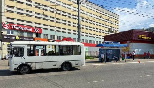 old 124777 В Саранске пенсионерка выпала на ходу из автобуса