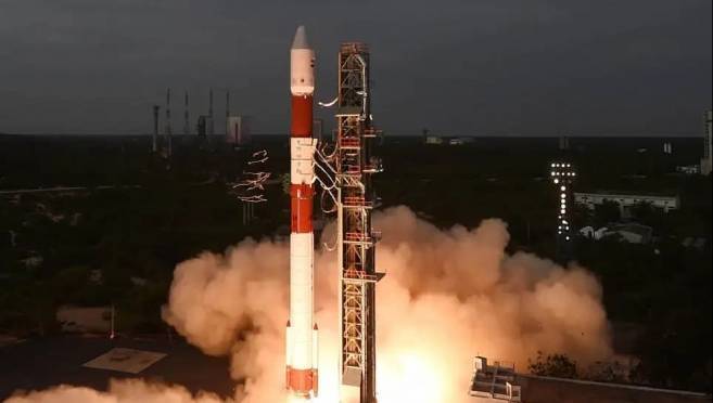 old 128311 Индия догоняет NASA: произведен запуск ракеты со спутником к главной планете солнечной системы