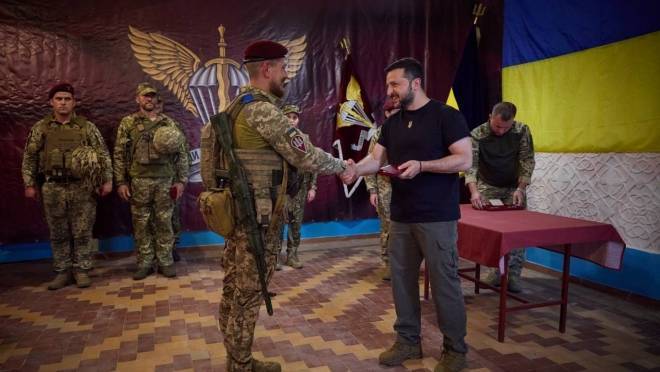 В США всерьез говорят о скорой отставке Зеленского с поста президента Украины из-за нежелания договариваться с РФ 10 В США всерьез говорят о скорой отставке Зеленского с поста президента Украины из-за нежелания договариваться с РФ old 128778 В США всерьез говорят о скорой отставке Зеленского с поста президента Украины из-за нежелания договариваться с РФ