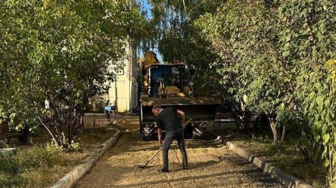 old 129052 В Саранске благоустраивают дворовые территории