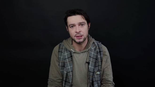 old 129404 Известного российского актера доставили в реанимацию с пробитой грудиной после драки с Табаковым