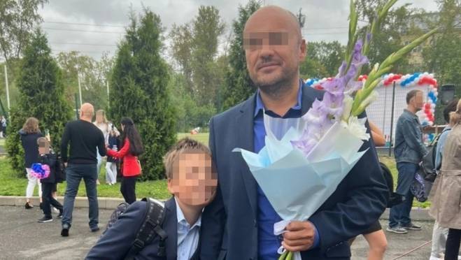 old 129440 В Петербурге фельдшер психиатрической бригады зарезал сына-школьника, увидев демона в его глазах