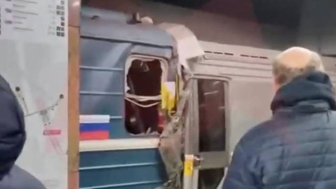 old 129517 Власти Москвы огорошили разгадкой причины столкновения поездов в метро, при котором пострадали люди