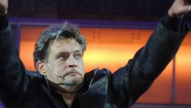 old 129860 Александра Домогарова освободили от роли в театре Моссовета: поездка актера на Кипр привлекла внимание дирекции театра