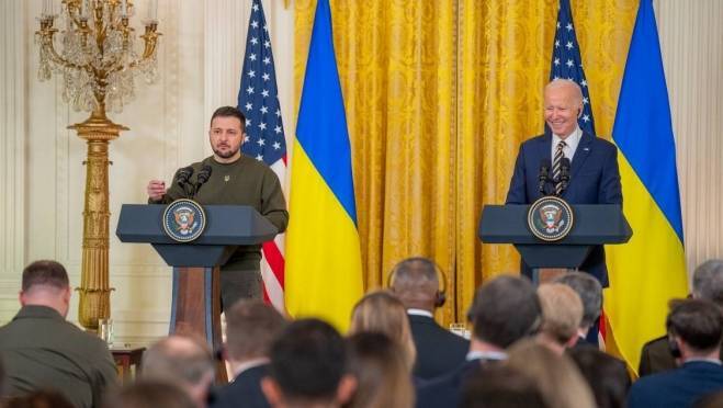 old 129874 Немецкие СМИ рассказали о том, что Байден впал в панику из-за слов Путина