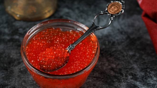 old 129980 На Камчатке директор надел маску и занялся разбоем