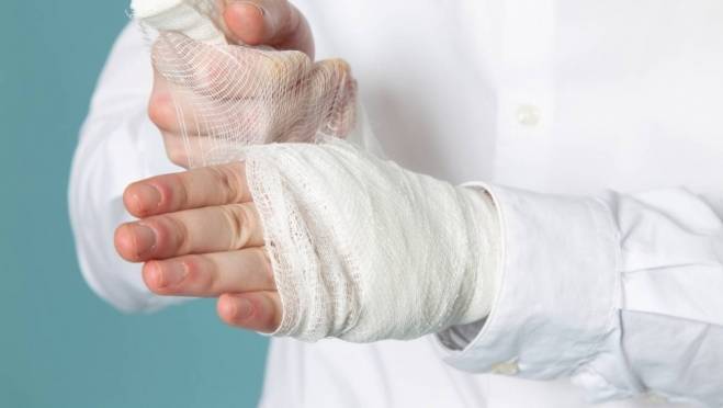 old 129987 В Екатеринбурге уволят подполковника полиции, укусившего инспектора ДПС