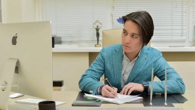 old 130036 Конец силиконового скандала: пластический хирург Хайдаров пошел на переговоры с обвинителями