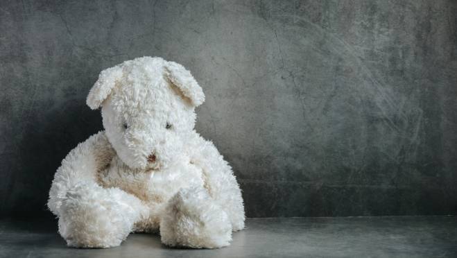 old 130091 В Петербурге дядя домогался до 12-летней племянницы