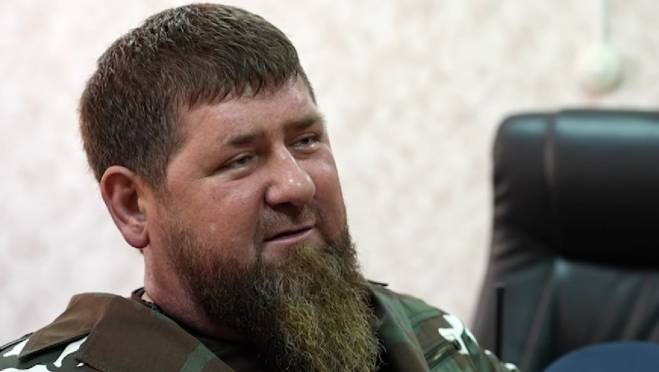 old 130110 Кадыров приказал своим чиновникам погасить долги обычных чеченцев в магазинах