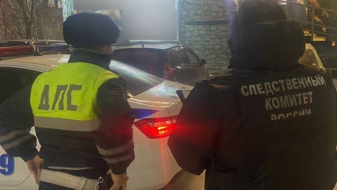 old 130268 В Якутске проверят информацию о погоне за автомобилем с сотрудником ГИБДД на кузове