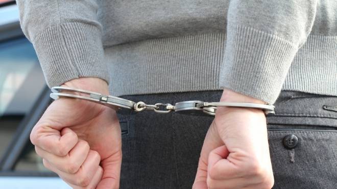 old 130391 В Саранске вор оплатил застолье с потерпевшим украденными деньгами