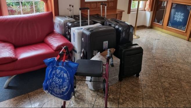 old 130414 Стали известны причины, заставившие отлученного от сана протодиакона Кураева покинуть Россию