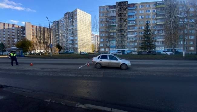 old 130441 В Саранске водитель «Лады» сбил девушку на зебре