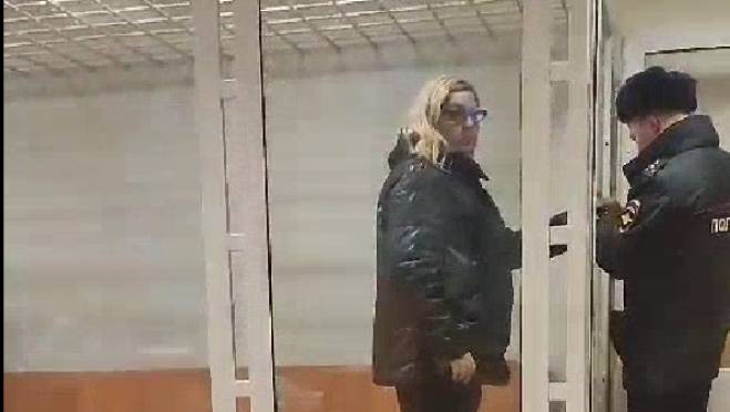 old 130578 Стало известно, что сделали в суде с москвичкой, которая на концерте Animal ДжаZ в Петербурге избила командира ОМОНа