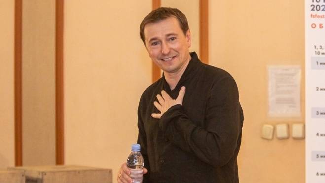 old 130768 Безруков притворился больным на мероприятии в Петербурге: артист показал свой актерский метод