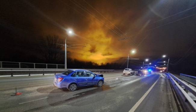 old 130881 В Саранске молодой человек устроил ДТП с четырьмя автомобилями