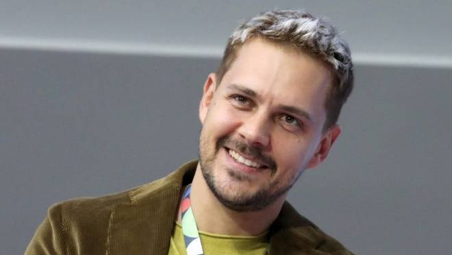 old 131057 Милош Бикович: неловкая ситуация с «Золотым граммофоном»