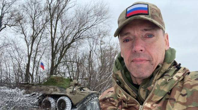 old 131297 Бейсболка с флагом России: актера Мамаева не допустили в эфир России-1