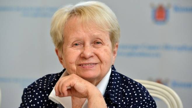 old 131511 Александра Пахмутова госпитализирована после сердечного приступа