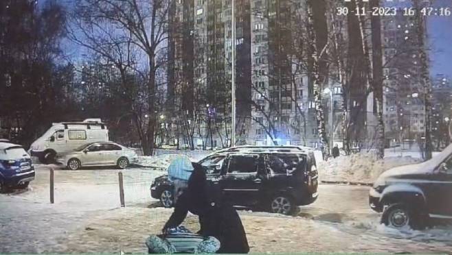 old 131775 Стало известно, что стало в Москве с младенцем и мамой: на них с 20-го этажа упала оконная рама