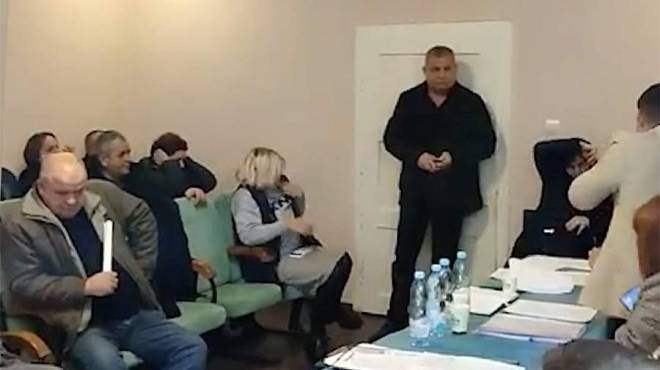 old 131802 Украина сошла с ума – депутат взорвал 4 гранаты прямо на заседании: есть погибшие и множество пострадавших