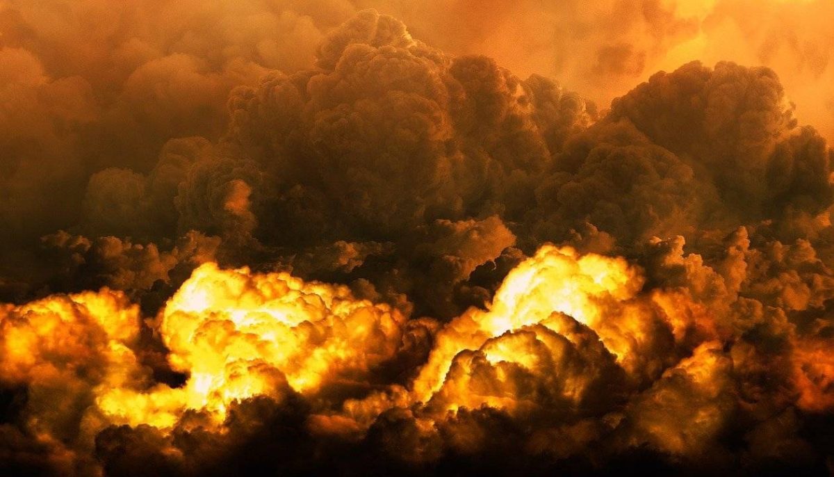 Украинцам пообещали встречу Нового года в бомбоубежищах