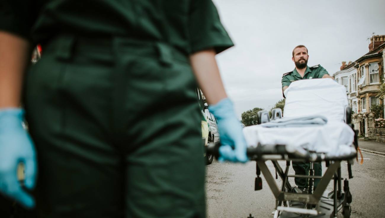 old 132438 В Москве женщина упала с пандуса и травмировала позвоночник