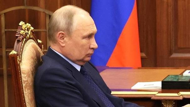 old 133351 В Кремле рассказали, за что Владимир Путин преподнес ценные и вместе с тем милые подарки девочке из Тулы