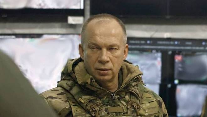 old 133695 Главком ВСУ Сырский представил командованию гениальный военный план