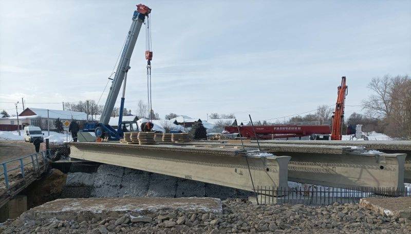 old 134263 В Мордовии продолжают строить мост через реку Вечкилейка