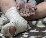 homeless man 5520021 1280 В Мариуполе офицеров СБУ регистрировали в приюте для бомжей