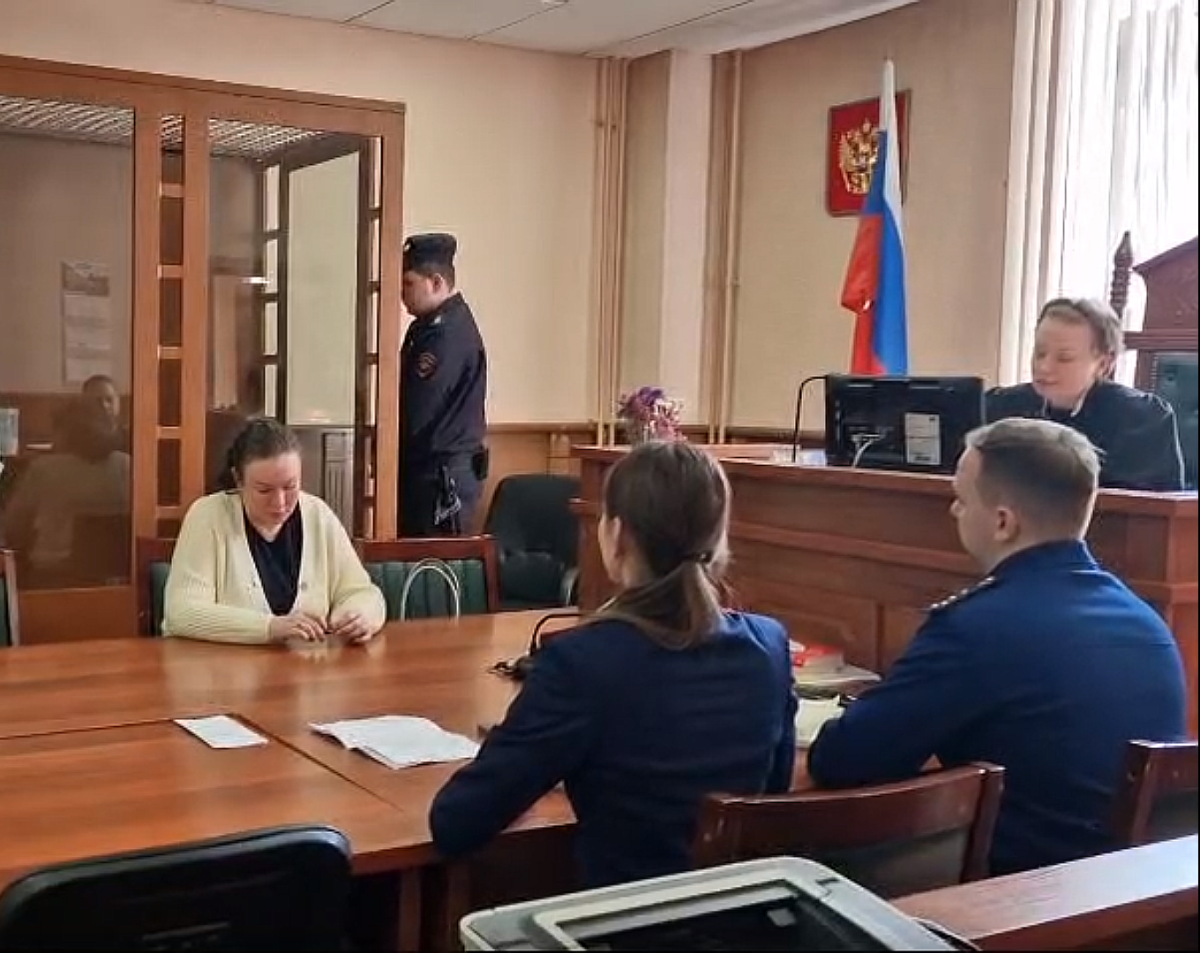 Стало известно, что сделали в пережившем блокаду Петербурге с белорусом за татуировку со свастикой
