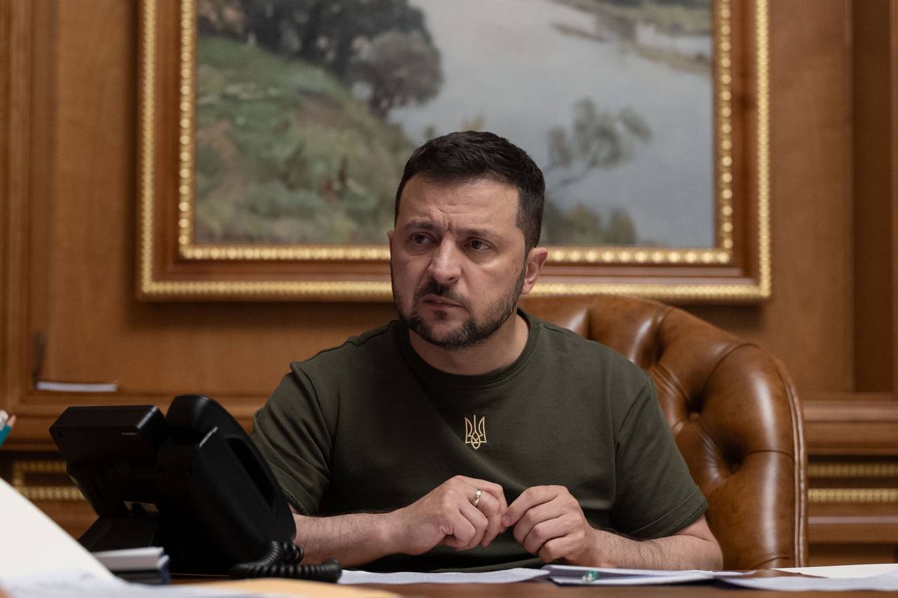 zelenskiy novoe2 1 Премьер-министр Венгрии Орбан объяснил свой конфликт с президентом Украины Зеленским