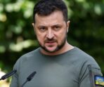 zelenskiy ukrainshevron Зеленский расстроен тем, что Путин не отказался публично от перемирия