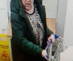 1710162521177 В Саранске с января ищут женщину по подозрению кражи еды из супермаркета