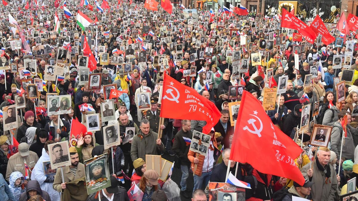 bessmertnyy polk «Бессмертный полк» в этом году вновь отменили: из-за угрозы безопасности