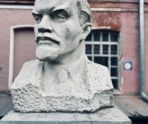 byust lenina Кандидат в президенты РФ рассказал, что надо сделать с телом Ленина
