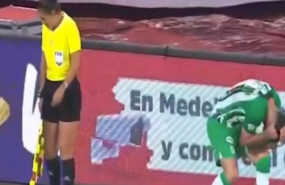 kinuli nozh v golovu e1713812920232 Стало известно, что произошло с колумбийским футболистом, которому фанаты кинули в голову ножом