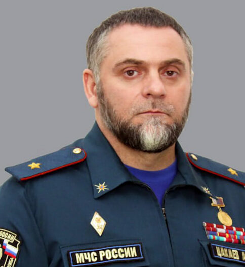 ministr chechni e1713380648753 Стали известны детали жесткого задержания в Дагестане – «лицом в пол» – главы МЧС Чечни