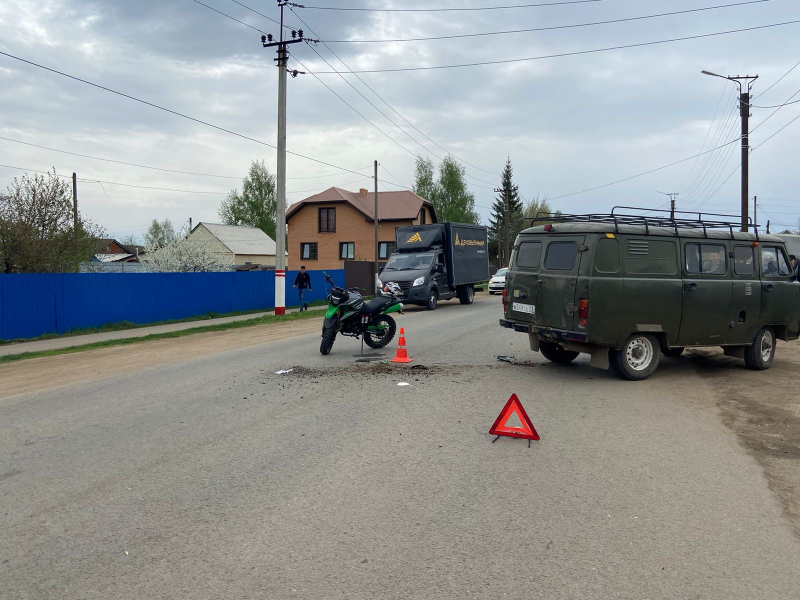 ruzaevskiy 26.04.242 800x600 1 В Рузаевке водитель "буханки" снес 16-летнего мотоциклиста