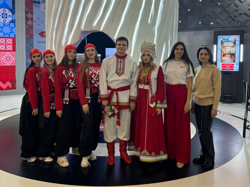 img 0267 Пара из Мордовии сыграла свадьбу в Москве по народным традициям
