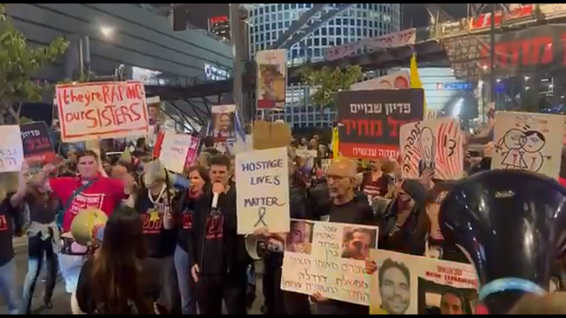 izrail demonstratsiya Израиль на пороге переворота: митинги, столкновения с полицией, машина врезалась в толпу людей