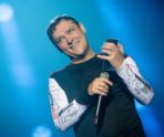 kfew34e3h4m Разин: звезда 90-х Шатунов не носил нижнее белье, как это сейчас делает Shaman