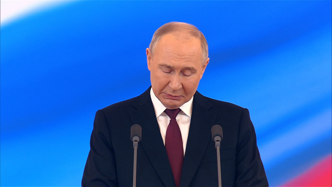 putin plachet Владимир Путин призвал не реагировать остро на заявления Трампа о пошлинах для стран БРИКС